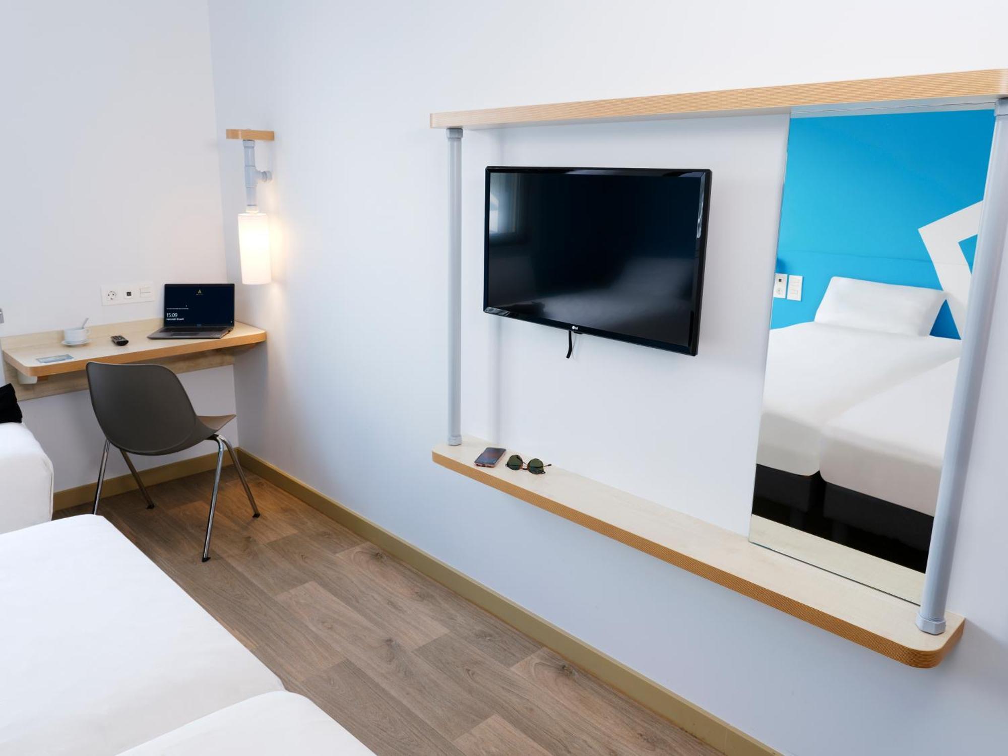 Ibis Budget Toulouse โคโลมิเยร์ส ภายนอก รูปภาพ